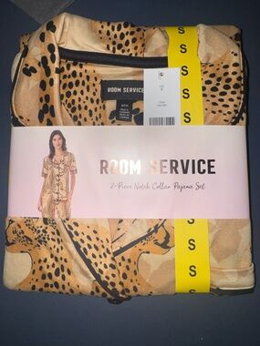 Room service - Women's Leopard Print Notch Collar Pajama Set - Tan/Black